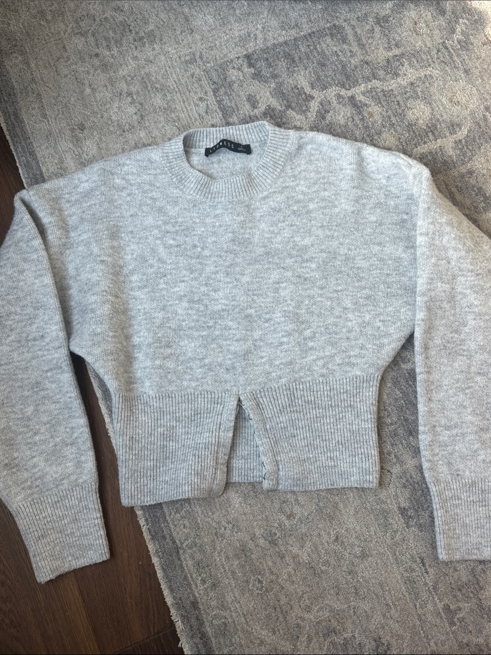 Lioness Light Heather Gray Cropped Crew Sweater with Front Slit